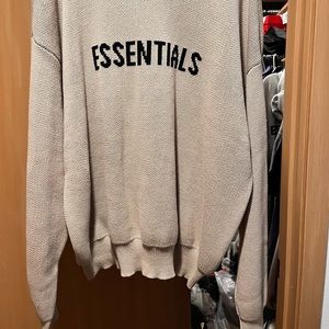 Essential knitted sweater
